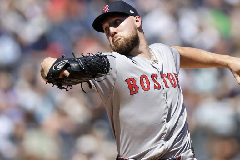 Crochet supera los 200 ponches y Medias Rojas mejoran a 8-1 vs. Yanquis