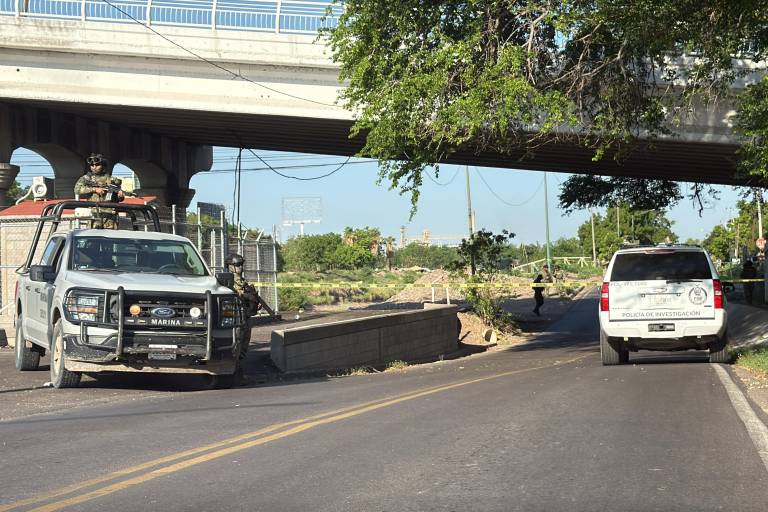 Matan a cuatro hombres en ataque a balazos debajo del puente Rolando Arjona, en Culiacán