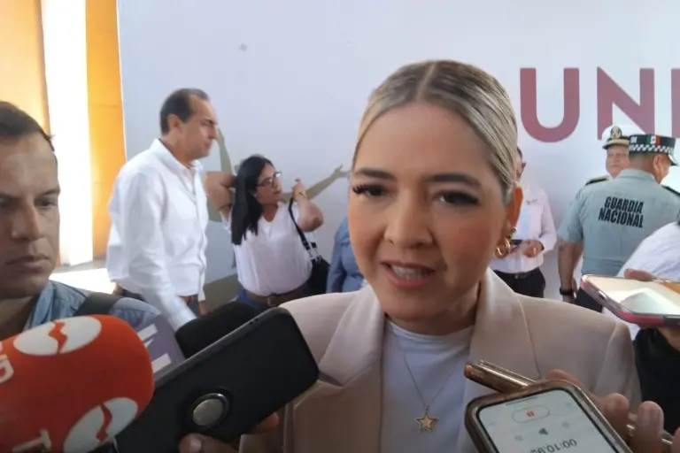 Brinda Gobierno de Mazatlán apoyo en gastos fúnebres para pareja asesinada en Villa Unión