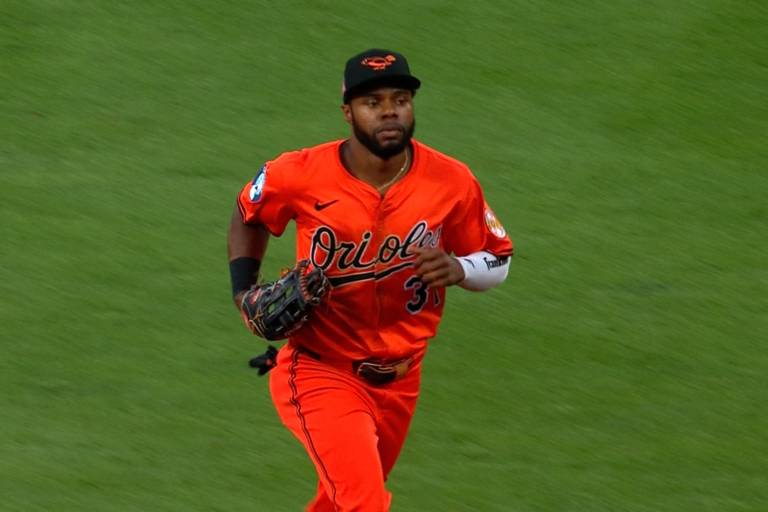 Mullins llega a un acuerdo de una temporada con los Rays