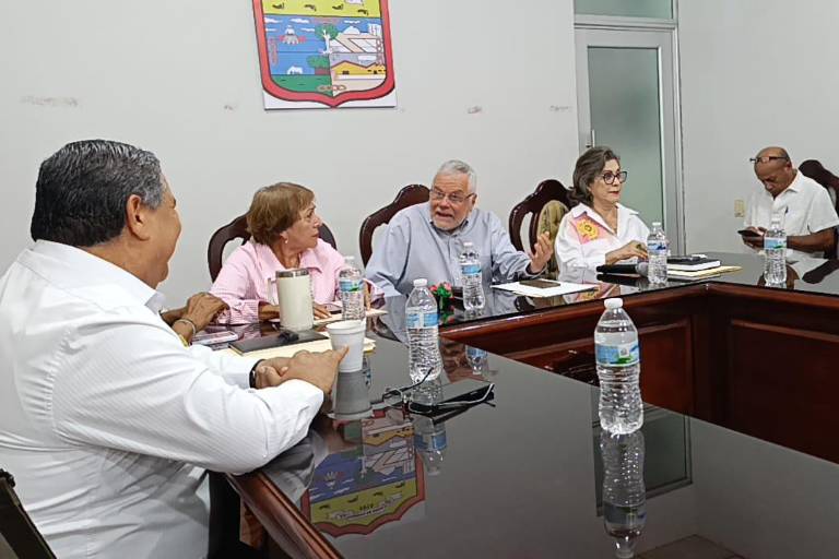 Regidores ‘truenan’ sesión de Cabildo y frenan propuesta de nuevo Tesorero en Escuinapa