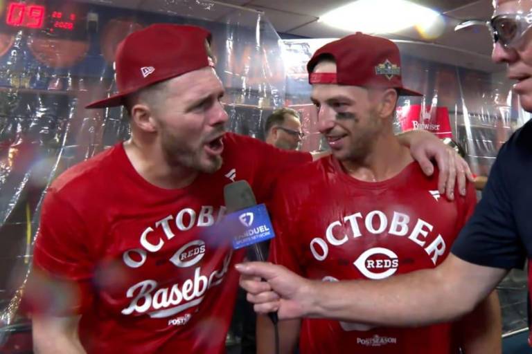 Los Rojos caen, pero estarán en postemporada