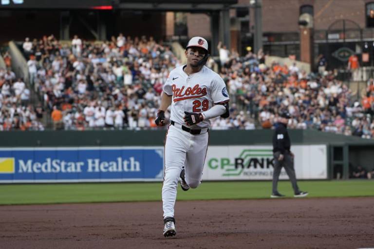 Ramón Urías jonronea y Orioles le ganan serie a Yanquis