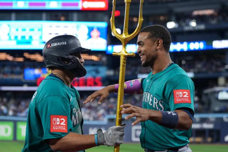 Marineros arrasan en Toronto y viajan a Seattle con ventaja de 2-0 en la SCLA