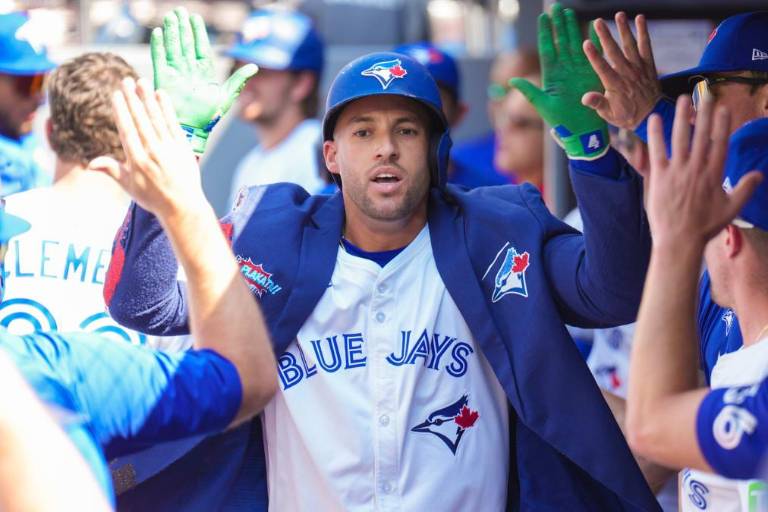 Springer sigue encendido y lleva a los Azulejos a su séptima victoria consecutiva