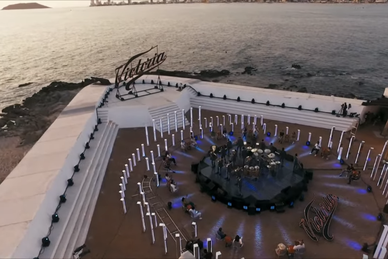 Banda El Recodo festeja a las madres con concierto