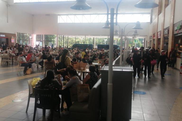 ‘El Buen Fin’ genera movilización en Culiacán; consumidores buscan la mejor oferta