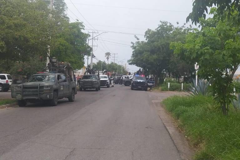 Había más de 100 toneladas de precursores químicos en bodega asegurada en Infonavit Las Flores, en Culiacán