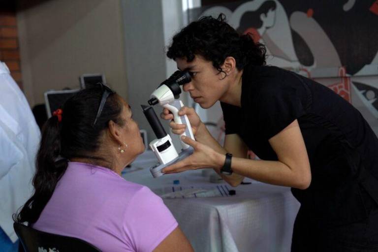 Valorarán de retinopatía diabética a personas en el Teodoro Mariscal