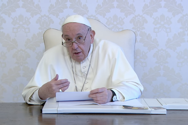 Promueven famosos la vacunación en el Vax Live