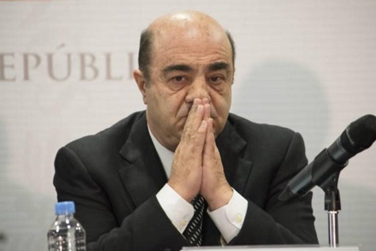 FGR ahora acusa a Murillo Karam de torturar a ‘El Cepillo’