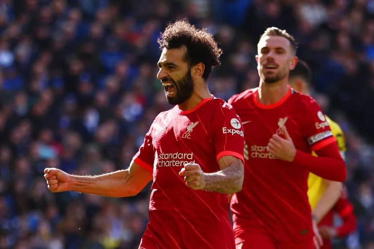 Salah da al Liverpool su gol 2 mil en la Premier League