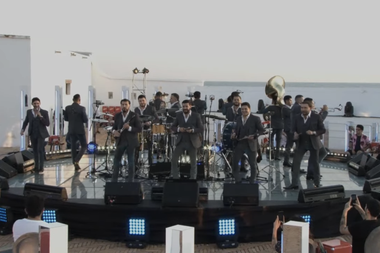 Banda El Recodo festeja a las madres con concierto