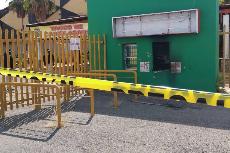 Balean instalaciones de la Feria Ganadera de Culiacán; ‘puede ser para llamar la atención’, dice SSPE