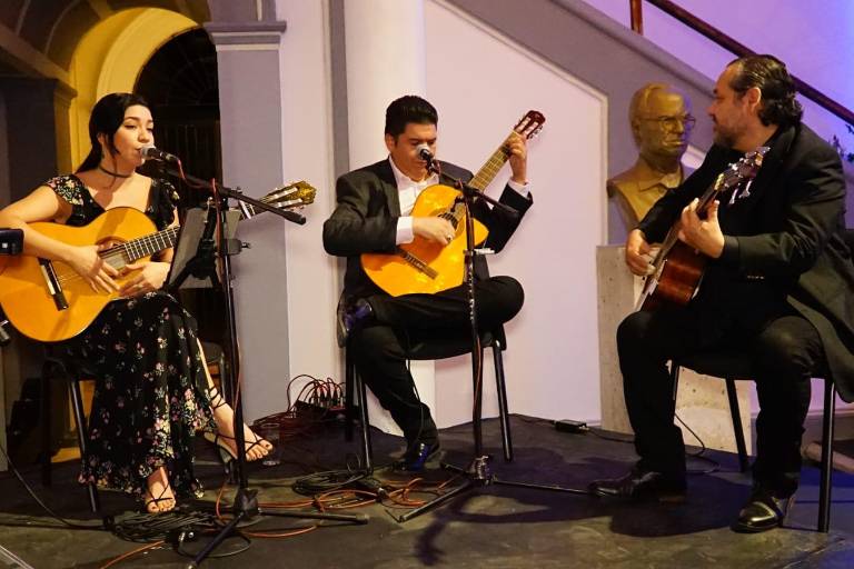 Participan en cena a favor de la inclusión