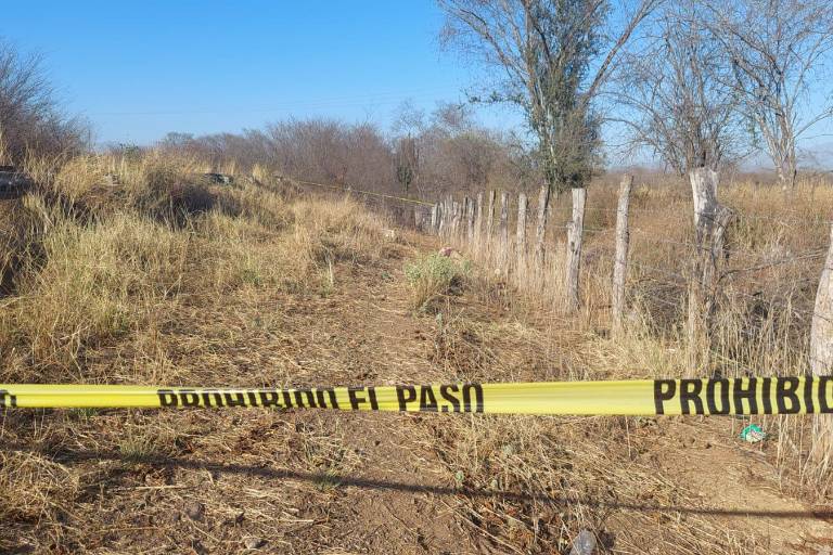 Hallan a joven con impactos de balas en Sanalona