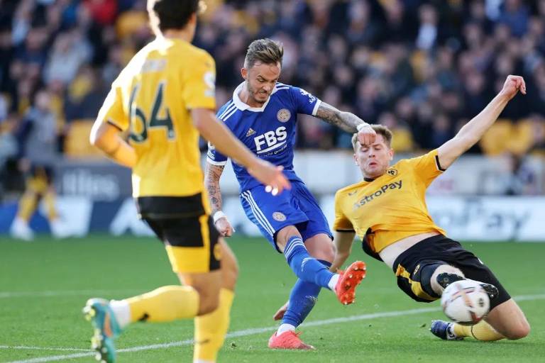 Los Wolves, sin Raúl Jiménez, son goleados en el Molineux por el Leicester
