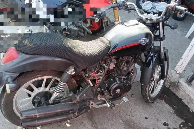 Recuperan motocicleta con reporte de robo en el Centro de Mazatlán