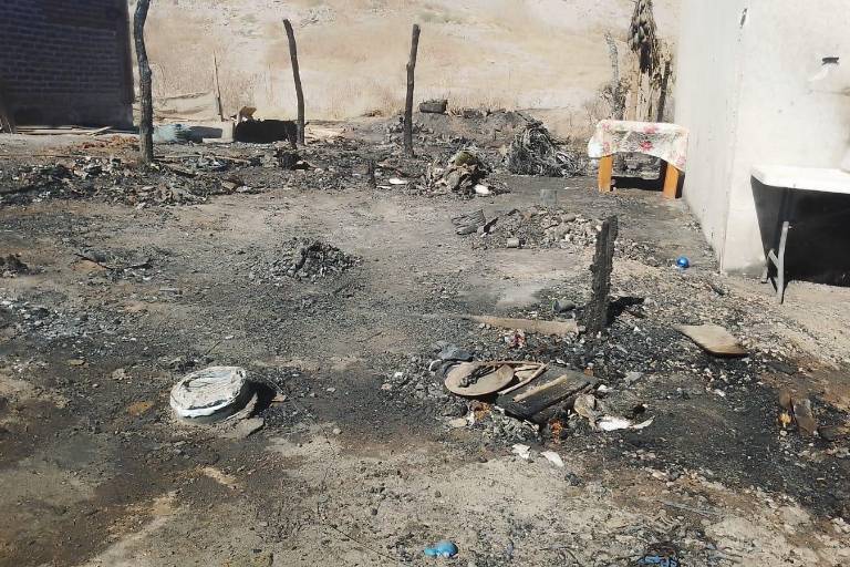 Perdieron su hogar por incendio en Navidad y ahora piden apoyo