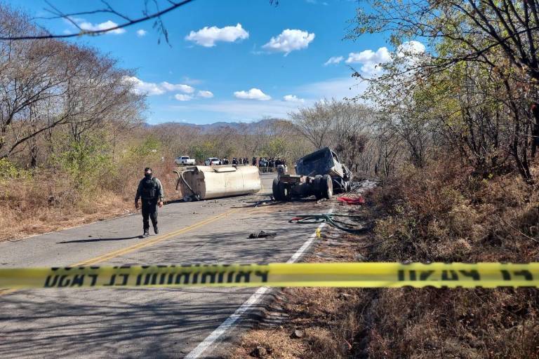 Identifican a tres heridos de accidente en carretera a Sanalona