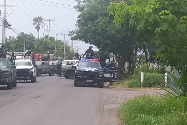 Detienen a 10 personas en bodega asegurada en Infonavit Las Flores, en Culiacán