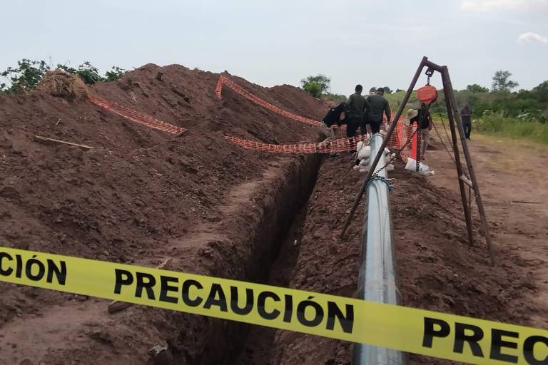 Maquinaria descubre restos óseos humanos cerca de El Pinole en Navolato