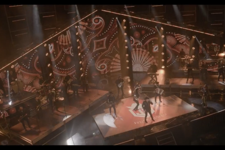 Julión Álvarez festeja 14 años de trayectoria