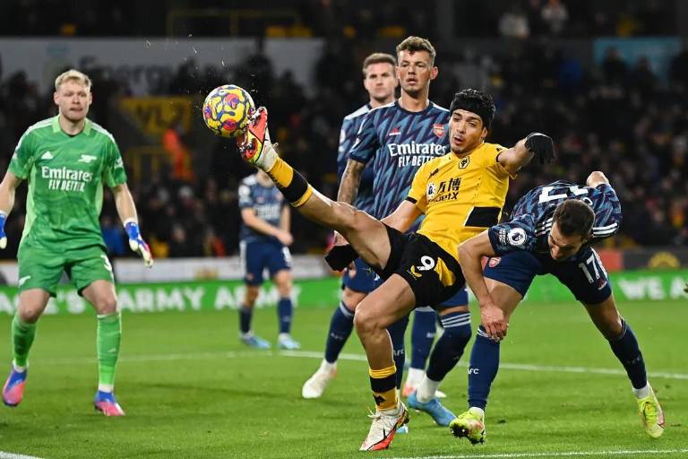 Raúl Jiménez y los Wolves caen por la mínima ante el Arsenal