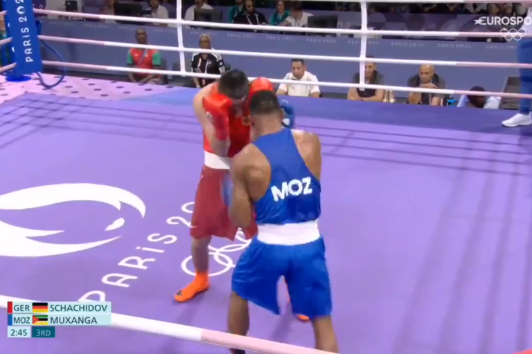 Boxeador mozambiqueño Tiago Muxanga, rival de mazatleco Marco Verde en París 2024