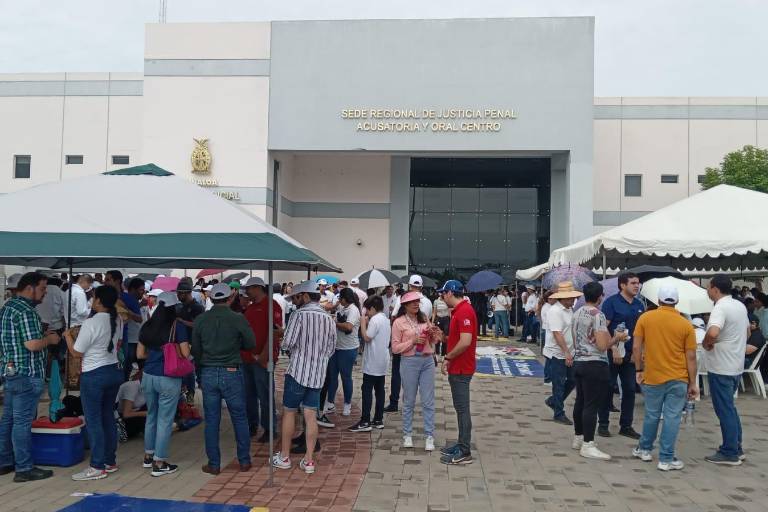 Fiscalía acusa a indiciados de la UAS por no recoger carpetas de investigación