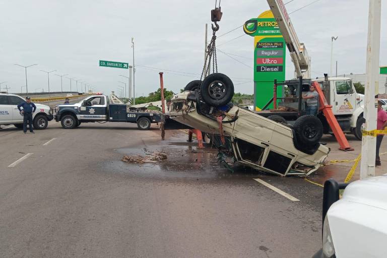 Identifican a hombre que fue arrastrado por canal en Culiacán durante la lluvia
