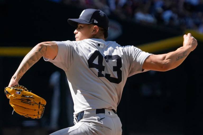 Yanquis renuevan por un año a Loáisiga con una opción del club