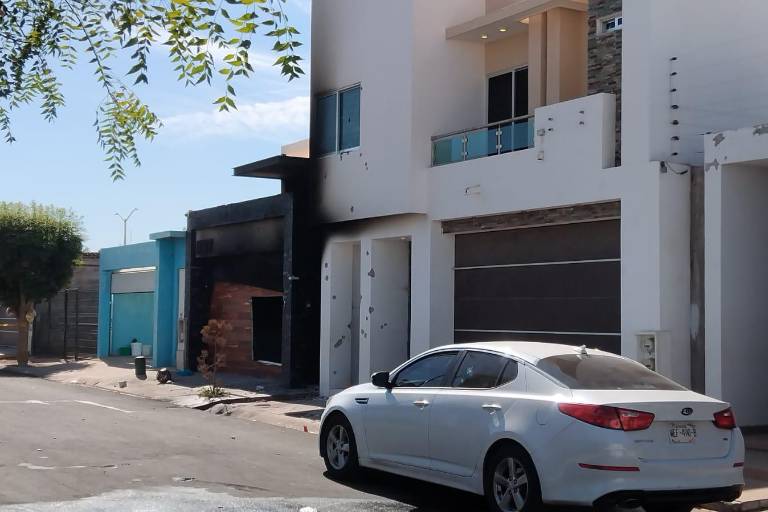 Balean y queman dos casas más en Culiacán; suman ya 3 en la mañana de este lunes