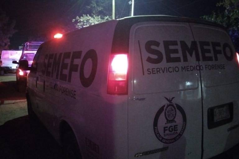 FGE confirma hallazgo de tres cuerpos en fosa clandestina de Mocorito