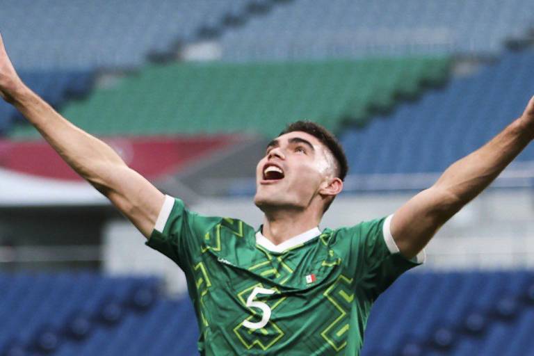 Johan Vásquez iría a Génova italiano por 82.5 millones de pesos