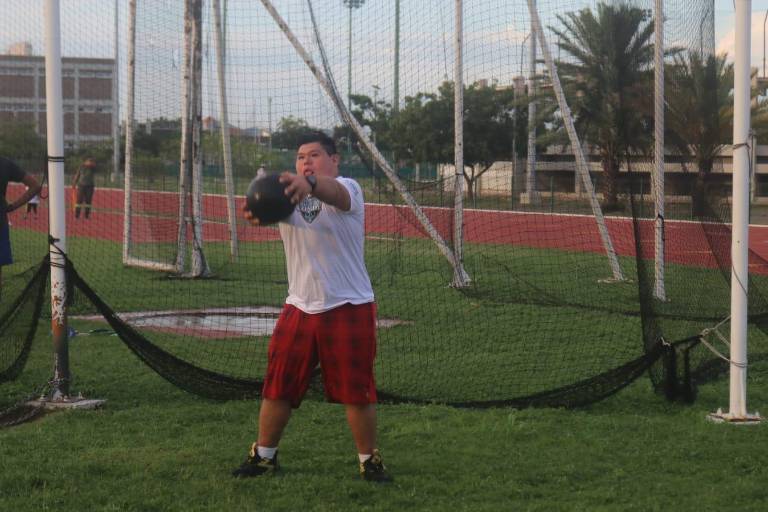 Aprietan mazatlecos preparación de cara al estatal de Paranacionales Conade