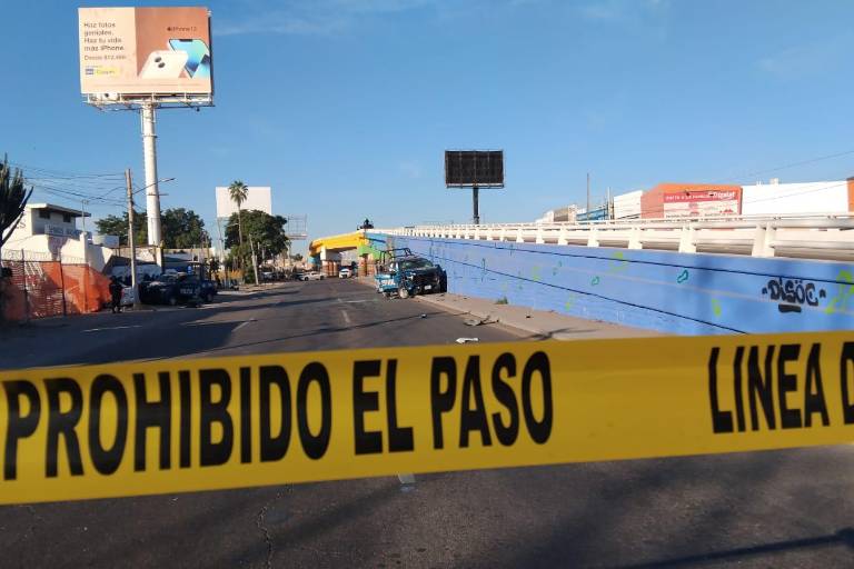 Atacan a policías estatales cerca del Aeropuerto Internacional de Culiacán; de cinco heridos, uno fallece