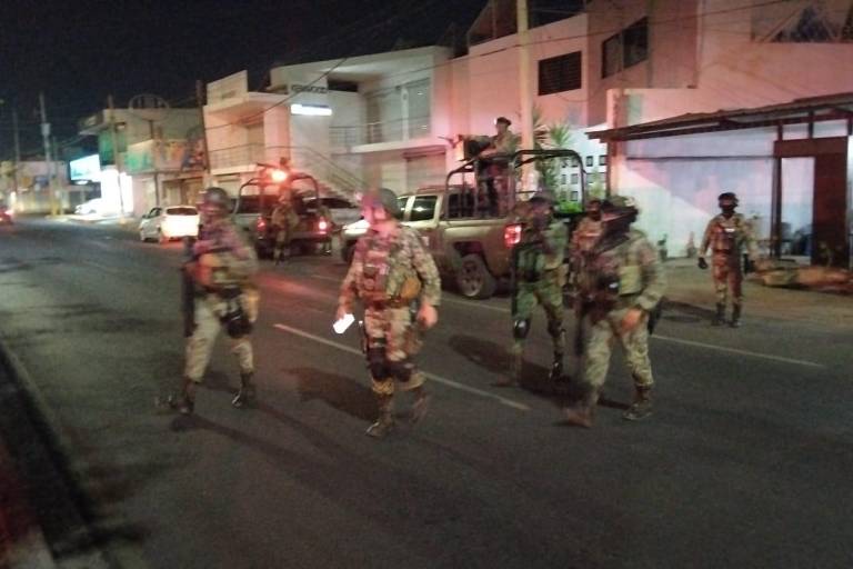 Detienen militares a dos con órdenes de aprehensión en EU; realizan operativos en Badiraguato y Culiacán