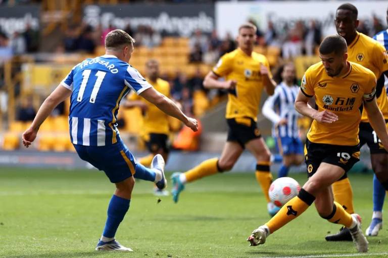 Raúl Jiménez y los Wolves hilan su tercera derrota en la Premier League