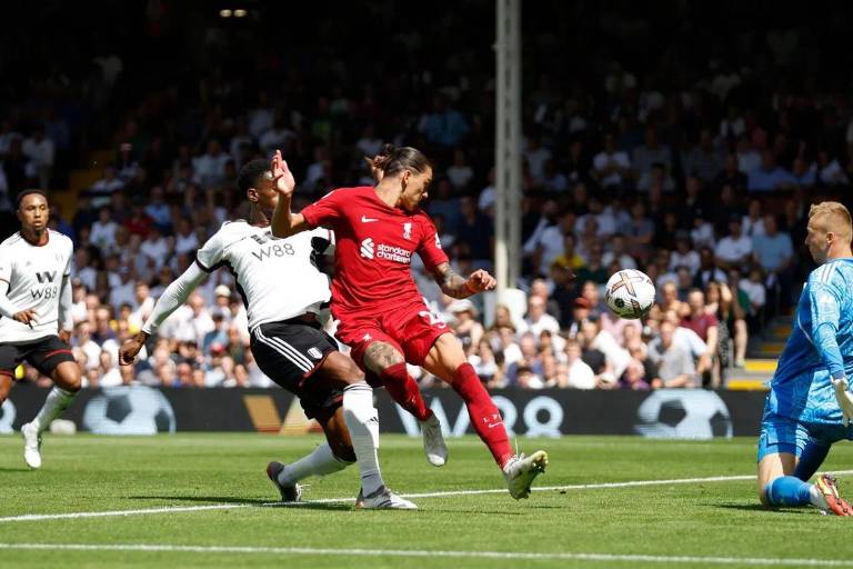 Darwin Núñez marca golazo, pero el Liverpool no puede vencer al Fulham (VIDEO)