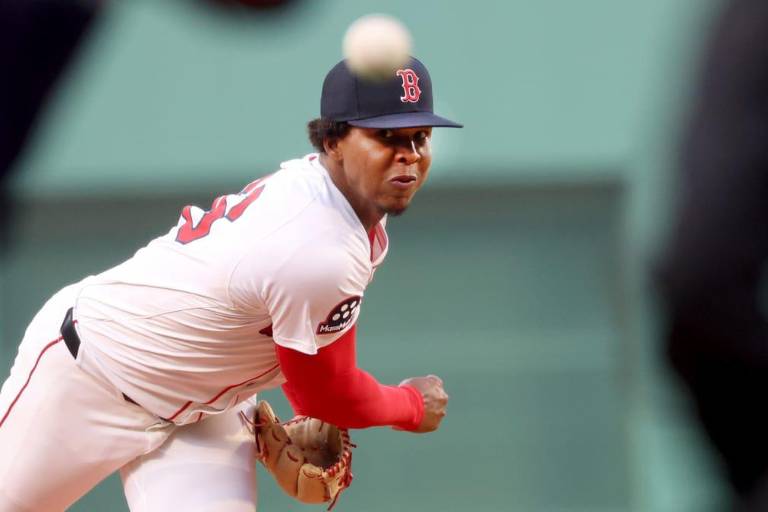 Bello conduce a Medias Rojas a victoria sobre Marineros en su retorno