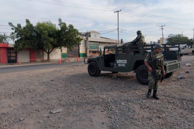 Encuentran a hombre asesinado en El Barrio, rumbo a Sanalona, en Culiacán