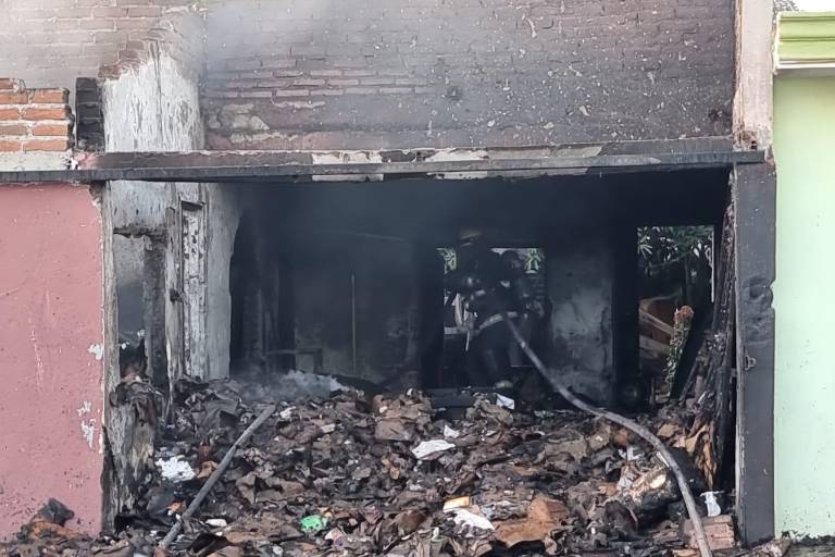 Se incendia casa en Juntas del Humaya, en Culiacán