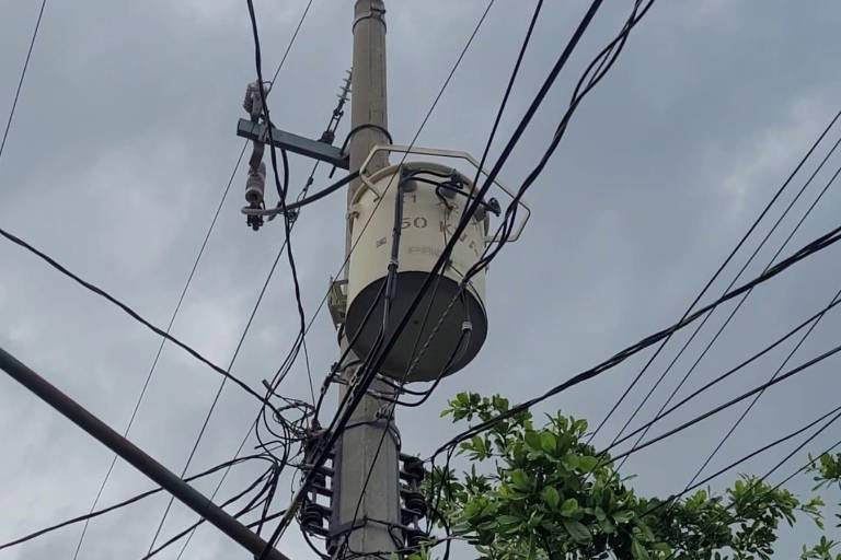 Hace 13 años que padecen fallas eléctricas en Villa Fontana, en Culiacán, por un transformador insuficiente