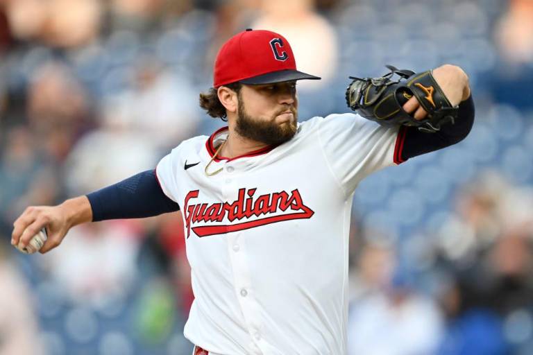 Cecconi coquetea con la historia y Guardianes apalean a Reales en casa