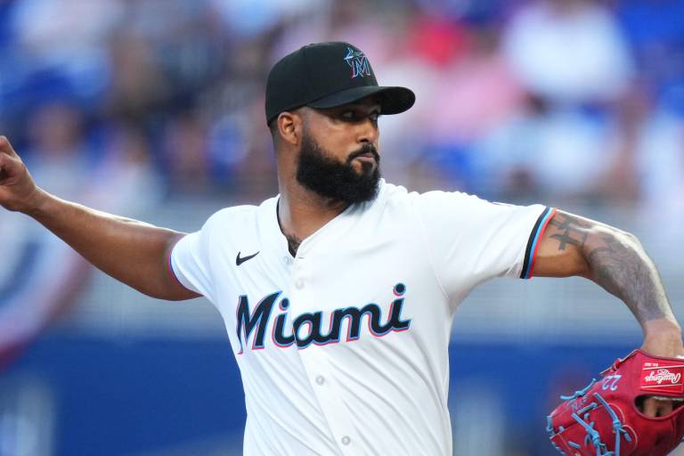 Sandy Alcántara rumbo a la lista de paternidad de Marlins; se abre la oportunidad para Valente Bellozo