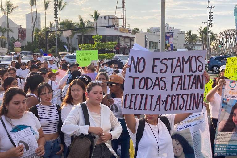 Marchan decenas por María Cecilia y Cristina, desaparecidas en Mazatlán