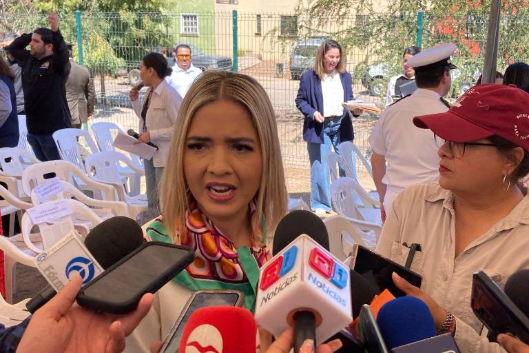 La ciudadanía es quien dicta el pulso de la Quema del Mal Humor: Alcaldesa de Mazatlán