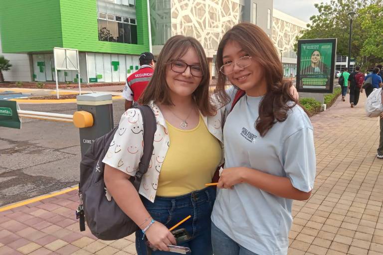 Regresan alumnos de Tecmilenio a nuevo ciclo escolar