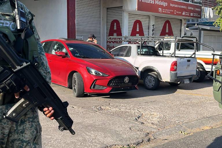 Ataque armado deja tres vehículos baleados en la colonia Miguel Hidalgo, en Culiacán